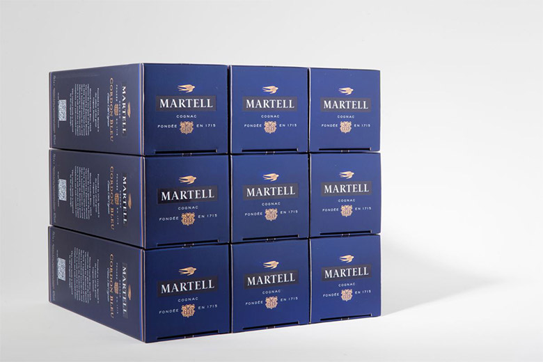 有着300多年历史的马爹利 （Martell）换了LOGO和新包装