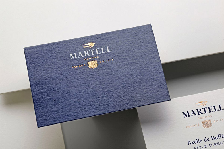 有着300多年历史的马爹利 （Martell）换了LOGO和新包装