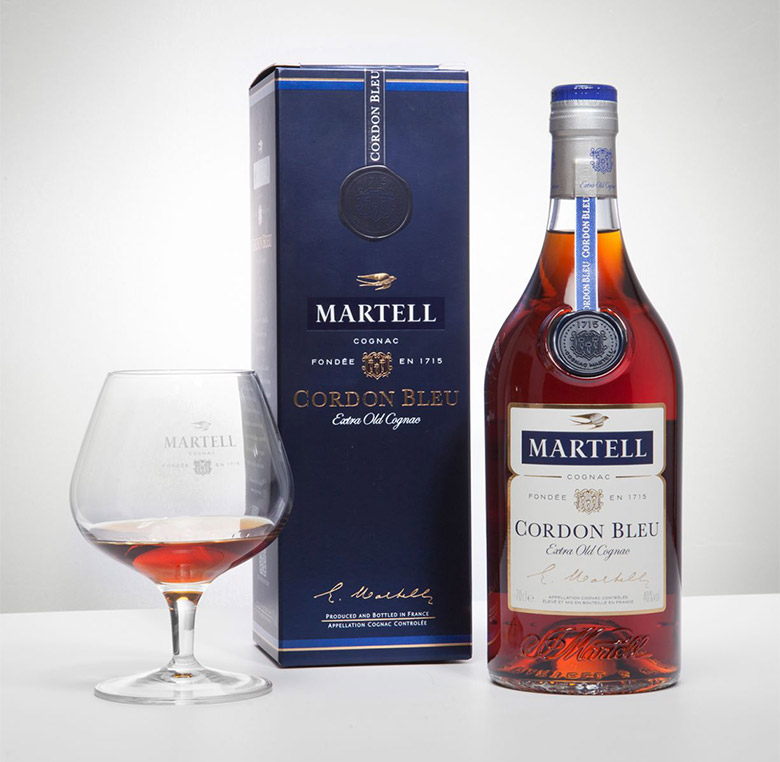 有着300多年历史的马爹利 （Martell）换了LOGO和新包装